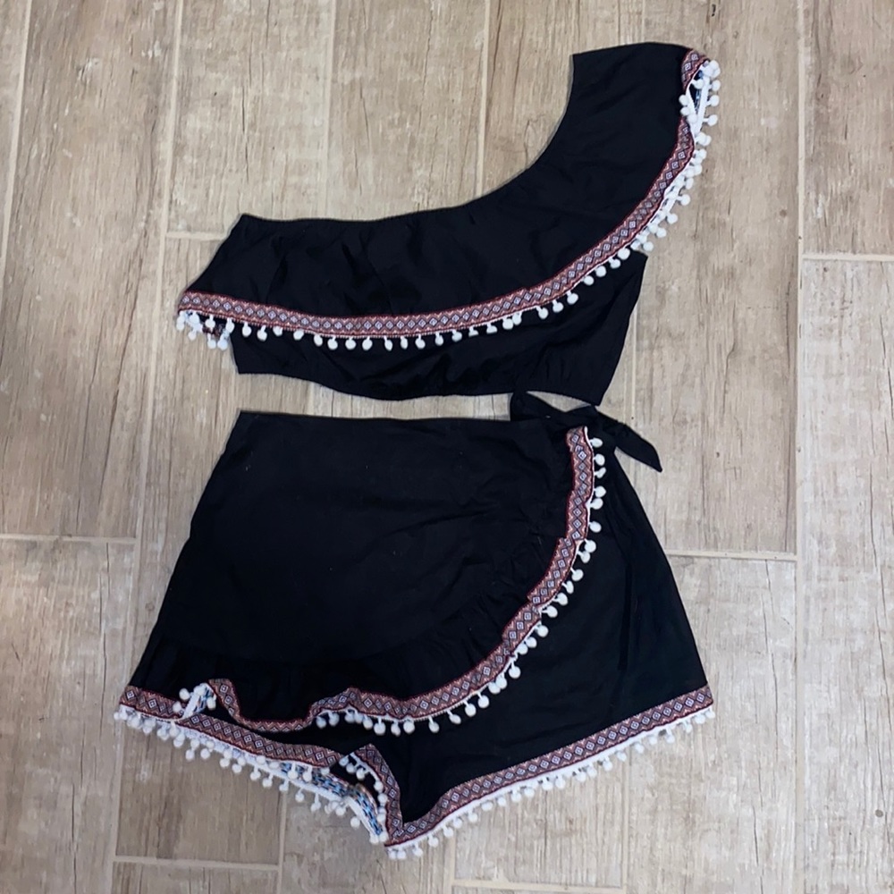 TOBI Pom Pom Matching Set